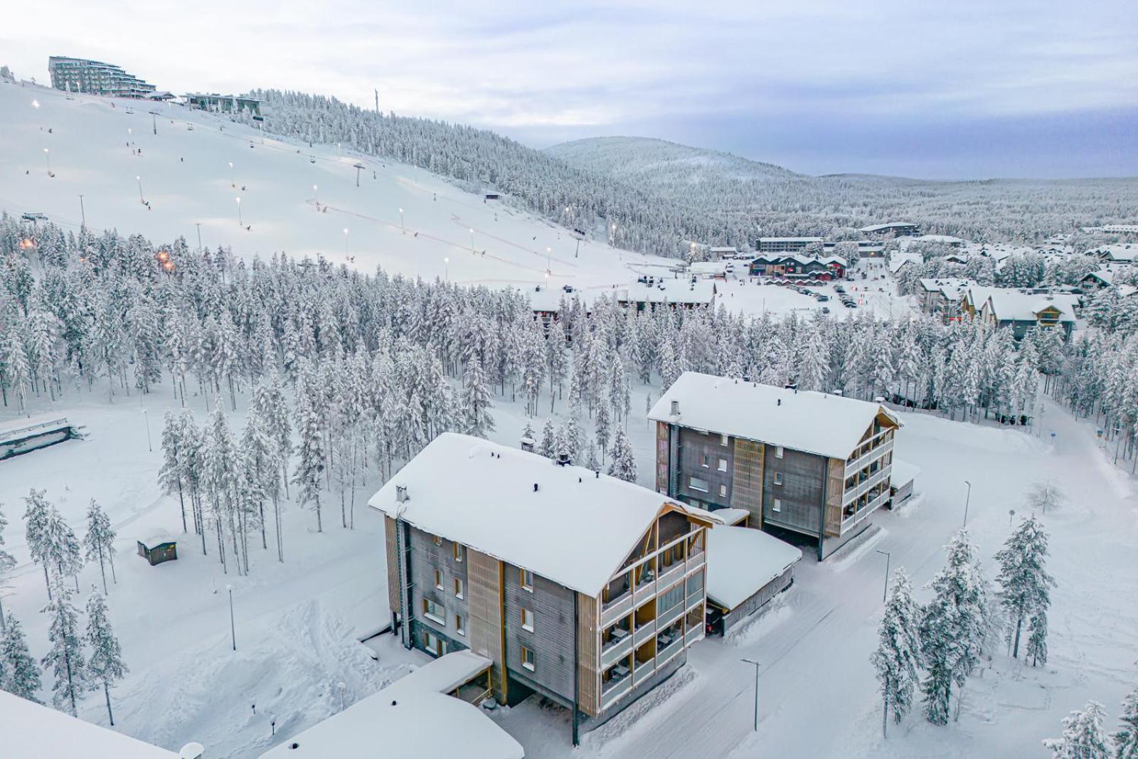 Tunturinlaita A4, Ski-in Ski-out 3xbedroom * Levi